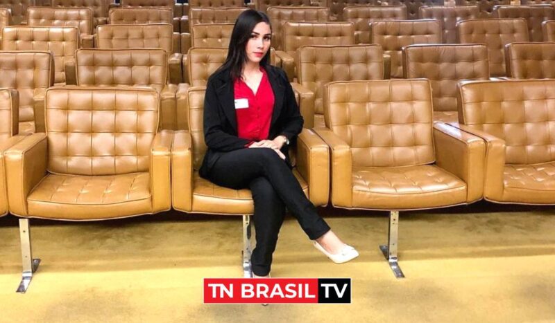 Cleucy dos Santos, é a 1º acadêmica de Direito de Tailândia a participar do "Estágio Visita", em Brasília