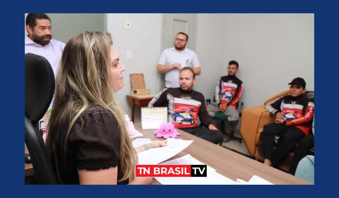 Tatiane Helena se reúne com profissionais do delivery para debater regulamentação da categoria