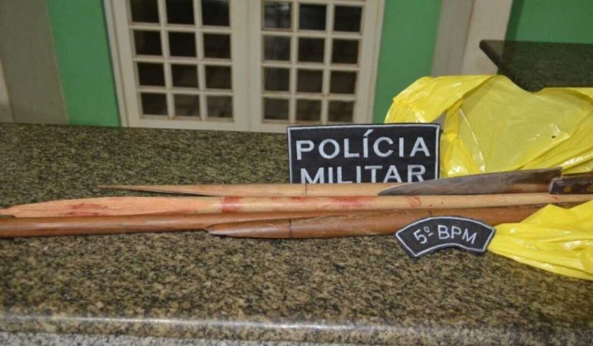 Homem é morto com golpes de taco de sinuca após confraternização