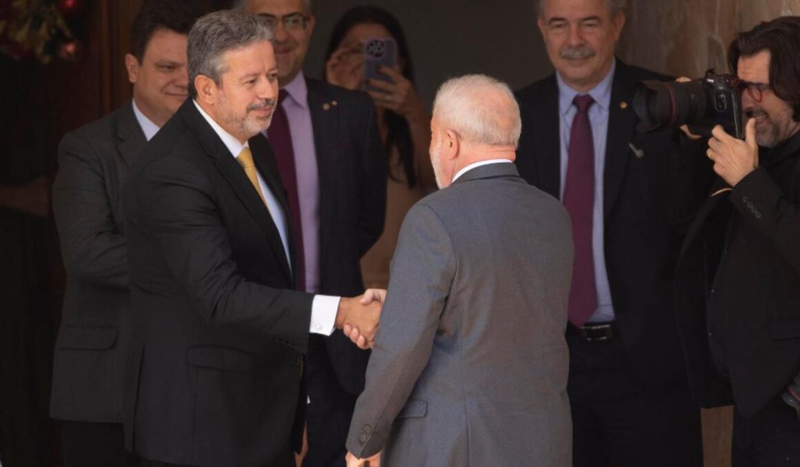 O fim do orçamento secreto é a devolução da governabilidade, diz Lula a ministros do STF