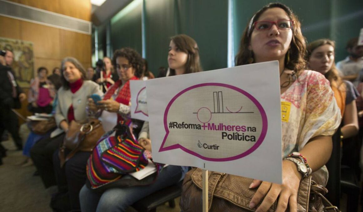 Nº de mulheres prefeitas dobrou em 20 anos, mas elas lideram 12% das prefeituras