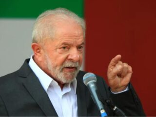 Lula diz que terá que fazer varredura no Palácio da Alvorada antes de se mudar