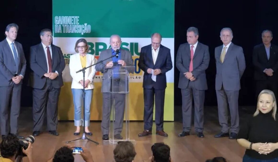 Veja quem são os primeiros ministros anunciados por Lula