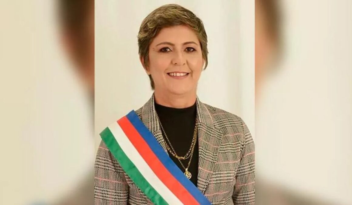 Prefeita bolsonarista de MT cumpre ameaça e renuncia após posse de Lula