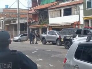 Duas pessoas são feitas reféns durante assalto em padaria, no Jurunas