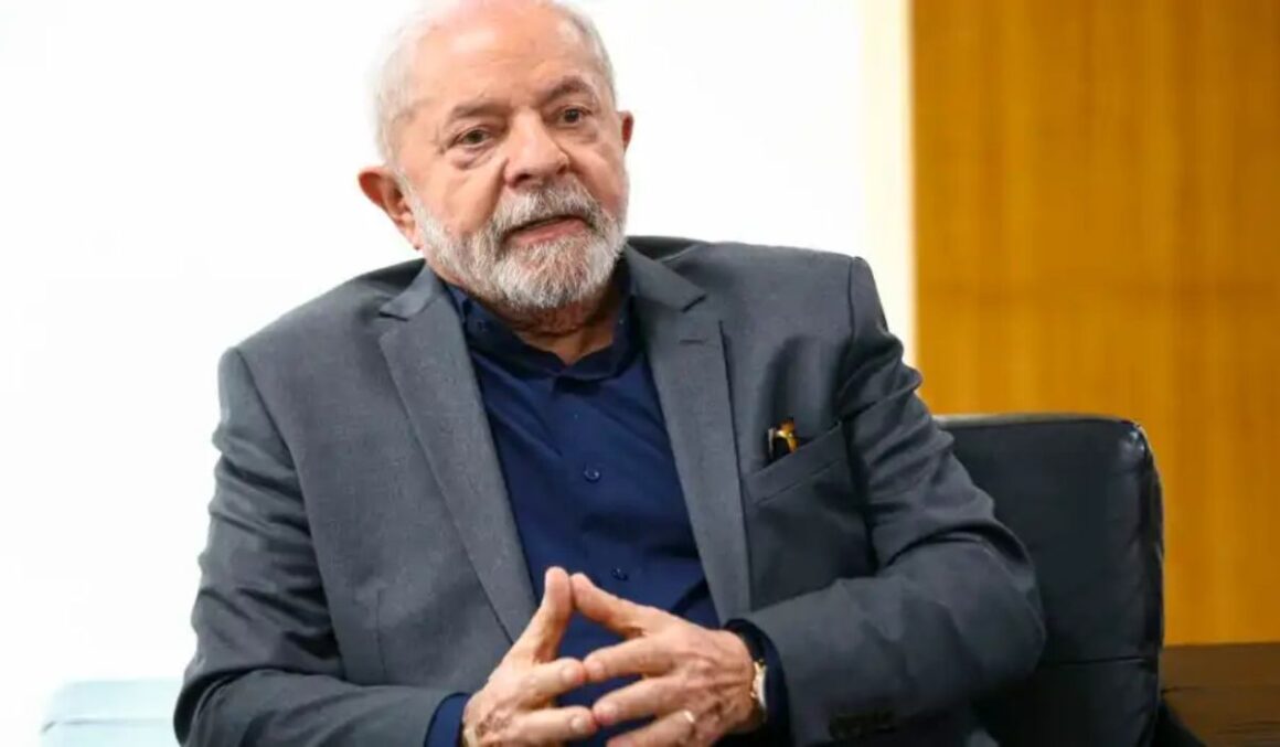Lula sanciona lei que tipifica injúria racial como racismo e aumenta pena para o crime