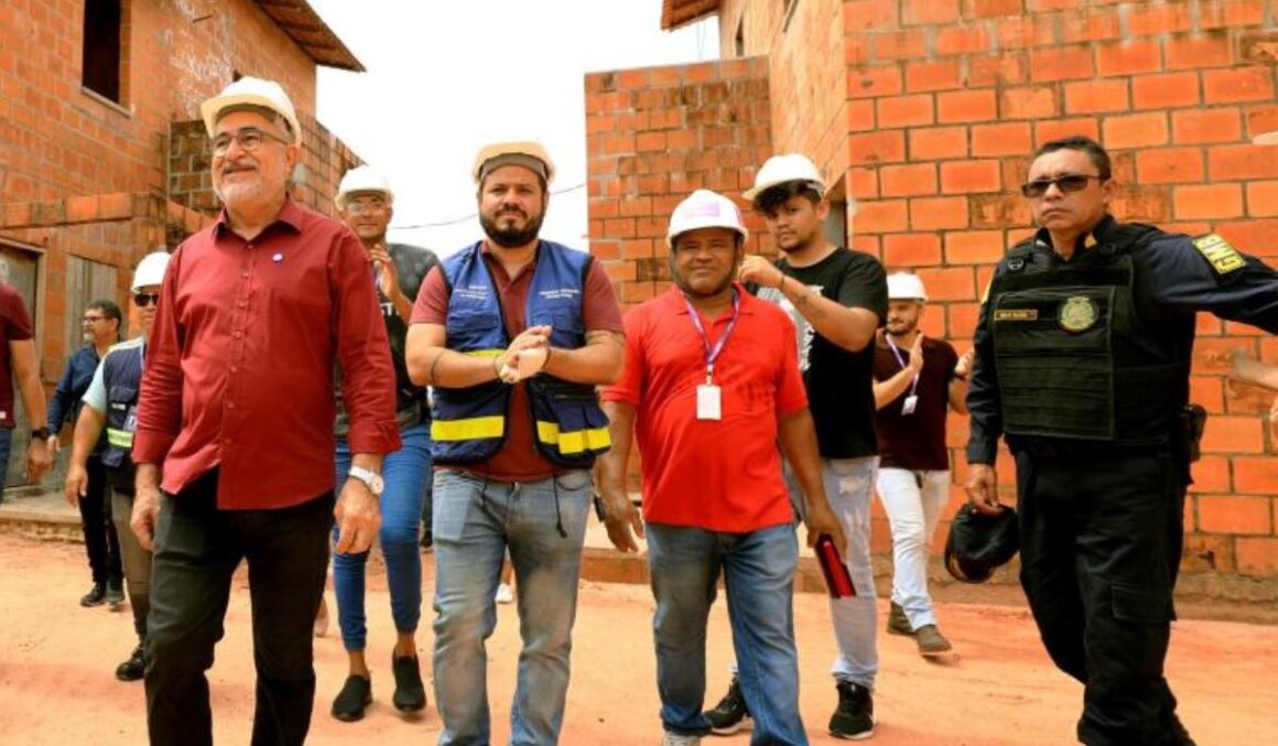 Prefeitura de Belém assina aditivos e garante conclusão de projetos habitacionais no Portal da Amazônia e Vila da Barca