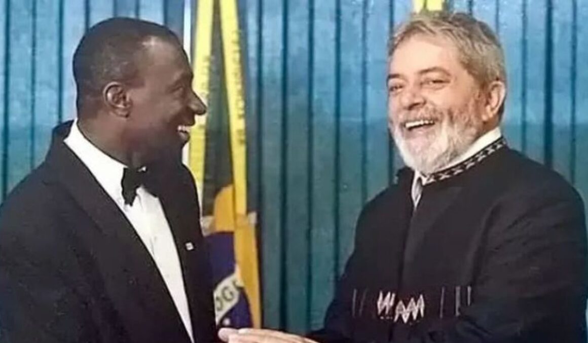 Lula contrata José Catalão, garçom demitido por Temer após impeachment