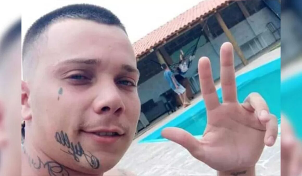 Menina de 5 anos leva soco do pai por fazer xixi no chão e morre em MG