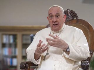 Papa Francisco: 'Homossexualidade não é crime'