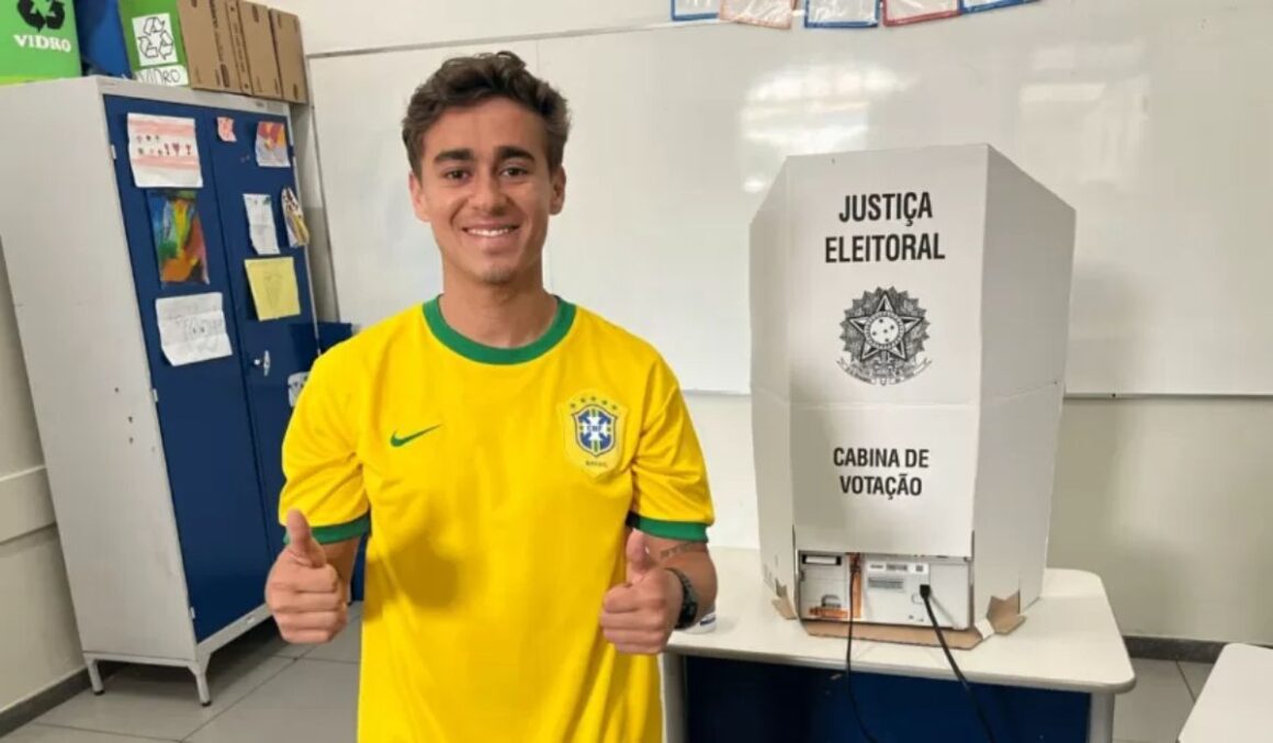 Moraes multa Telegram em R$ 1,2 milhão por não bloquear Nikolas Ferreira