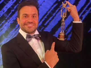 De Goiânia para Hollywood: Pablo Marçal recebe prêmio de Empreendor Digital no teatro do Oscar