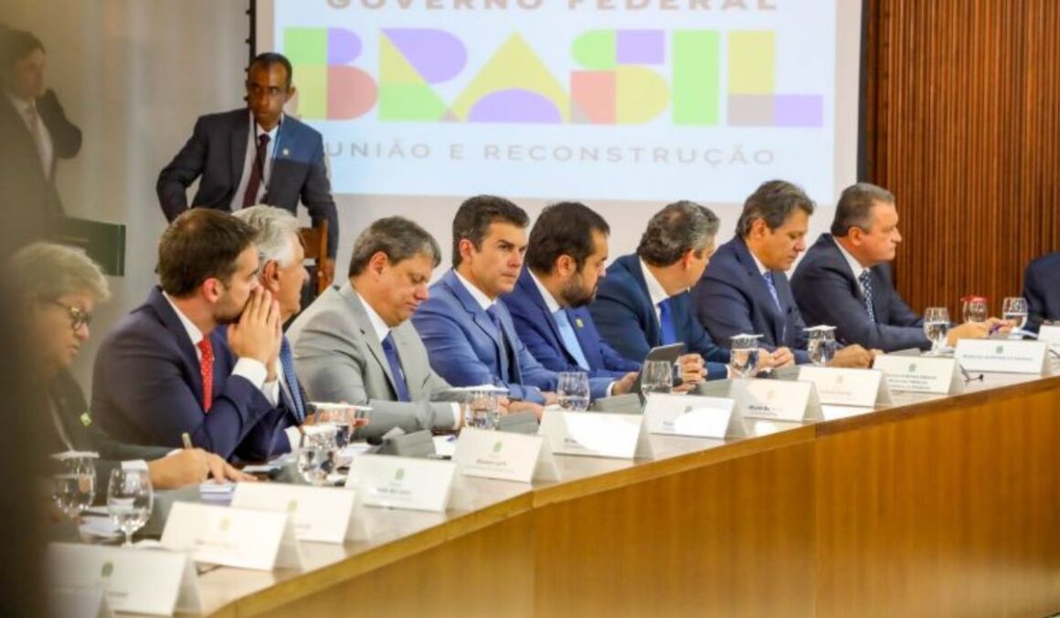 Em reunião com Lula, Governadores da Amazônia Legal pleiteiam investimentos em infraestrutura e meio ambiente
