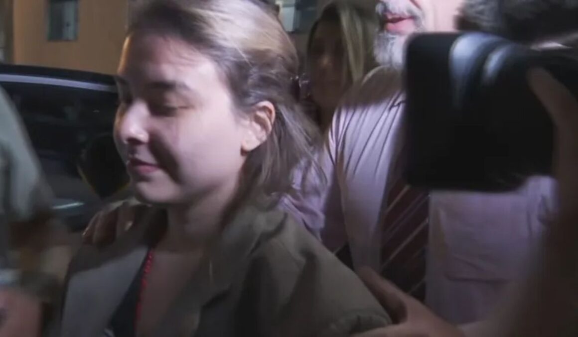 Aluna que desviou dinheiro de formatura é indiciada 9 vezes por apropriação indébita
