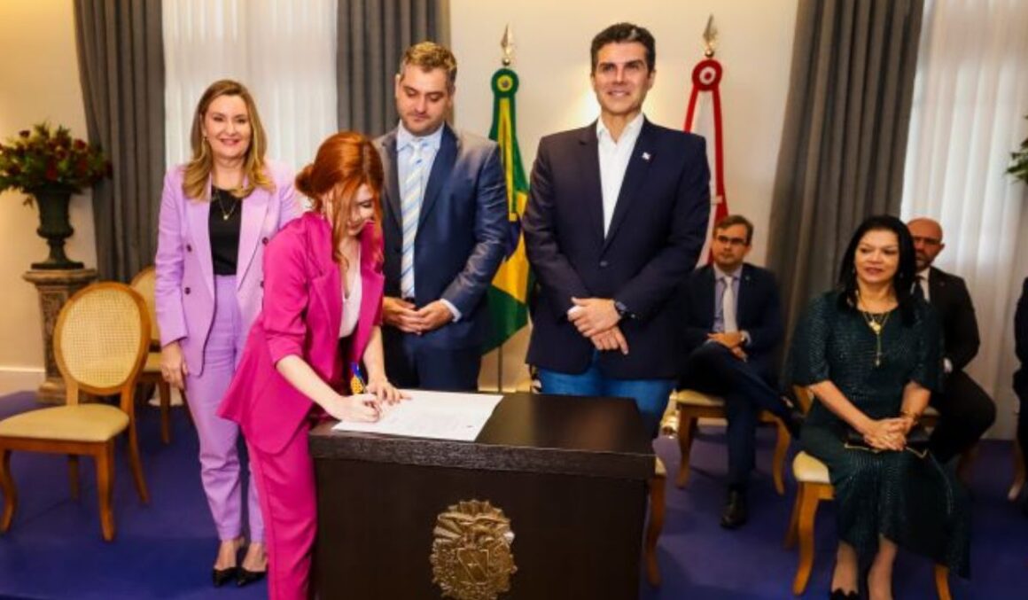 Estado empossa novos procuradores e se torna pioneiro na adesão ao programa Amigo da Justiça