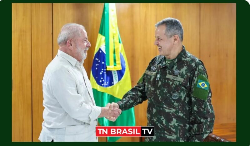 General Tomás Miguel Ribeiro Paiva é o novo comandante do Exército Brasileiro; Lula acertou