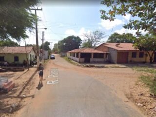 Casal faz sexo na frente da filha de 2 anos em carro e é preso no Piauí