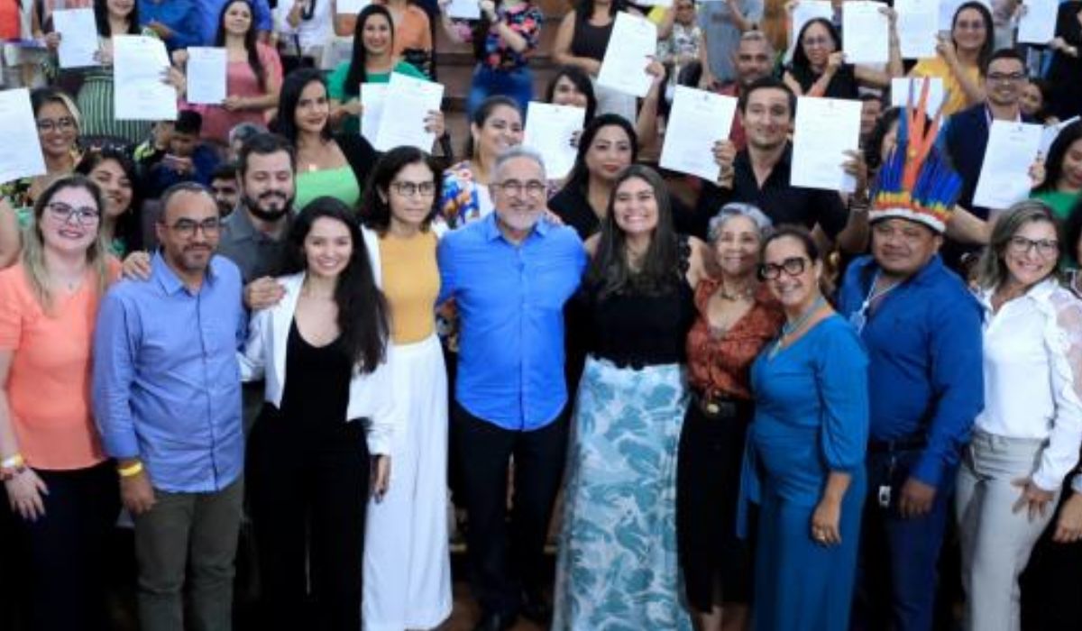 Prefeito Edmilson Rodrigues efetiva 123 novos concursados da Secretaria de Educação