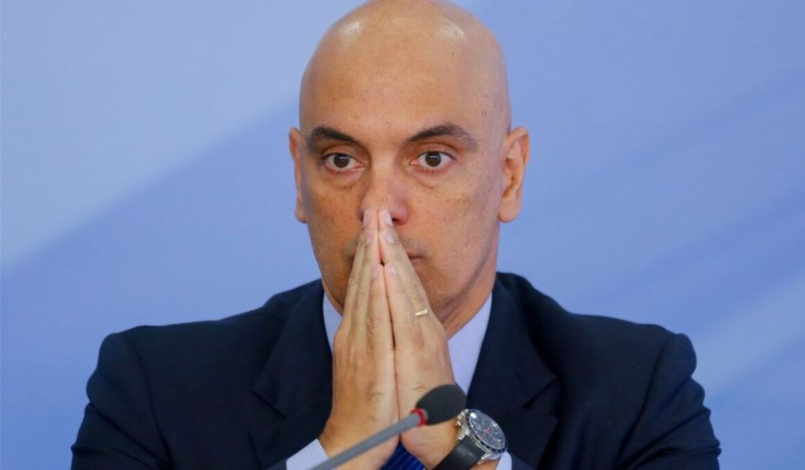 Moraes diz que conduta de Silvinei ao comandar blitze da PRF foi gravíssima