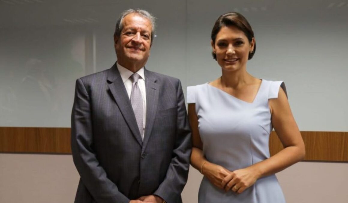 Valdemar Costa Neto confirma Michelle Bolsonaro como presidente nacional do PL Mulher