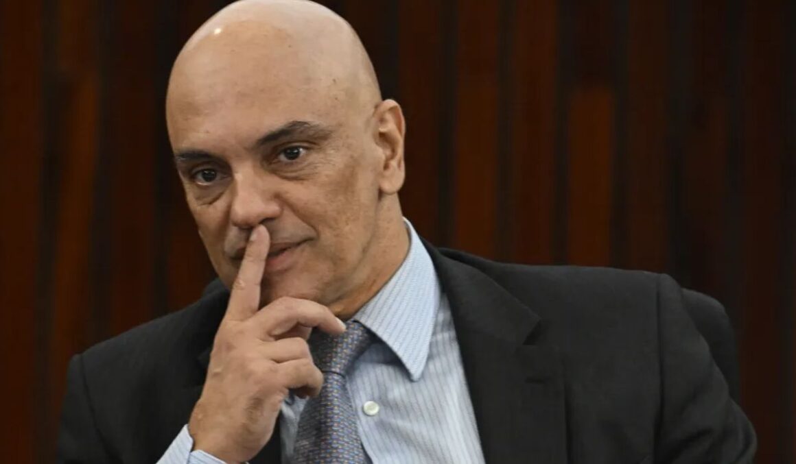 Moraes autoriza cooperação internacional no caso das joias de Bolsonaro