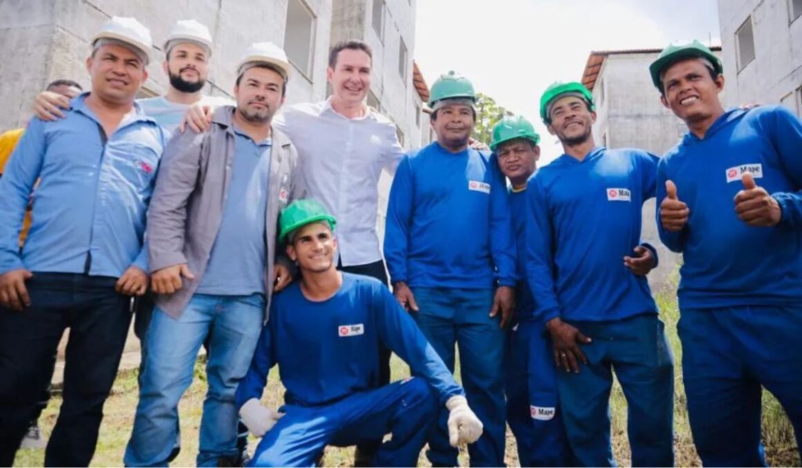 Ministro Jader Filho anuncia a retomada das obras do Residencial Viver Outeiro
