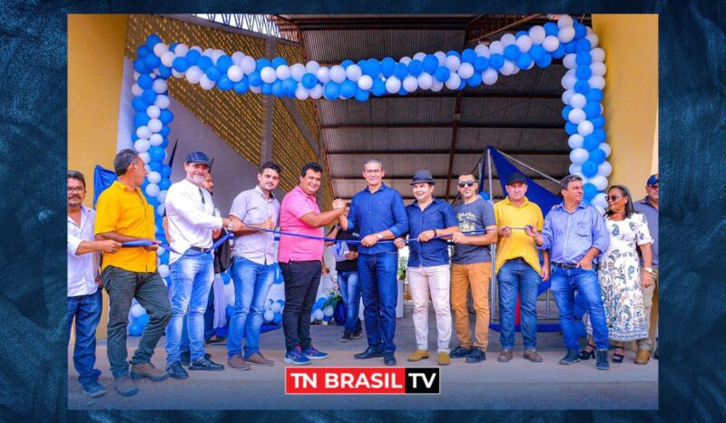 Prefeito Pastor Davi entrega escola revitalizada e com quadra de esportes em Goianésia do Pará