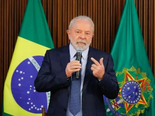 Datafolha: em três meses de governo, 38% aprovam Lula; reprovação é de 29%