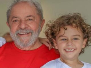 Lula chora em anúncio de creche com nome de seu falecido neto Arthur em MT