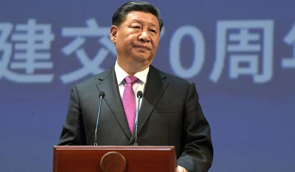 Xi Jinping é eleito para terceiro mandato inédito na China em meio à tensão crescente com EUA