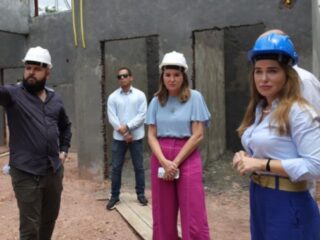 Vice-governadora Hana Ghassan e primeira-dama Daniela Barbalho visitam obra de creche no bairro do Curuçambá