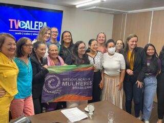 Deputada Paula Titan reúne com Frente Feminista do Pará, a Sec. da Mulher Paula Gomes e representantes da DPE para debater sobre políticas públicas efetivas para as mulheres do Pará