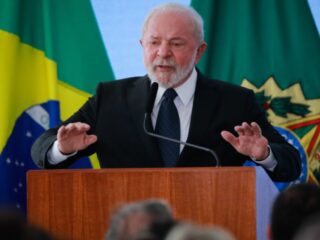 Lula defende ajuda a países vizinhos: 'Temos o direito de distribuir'