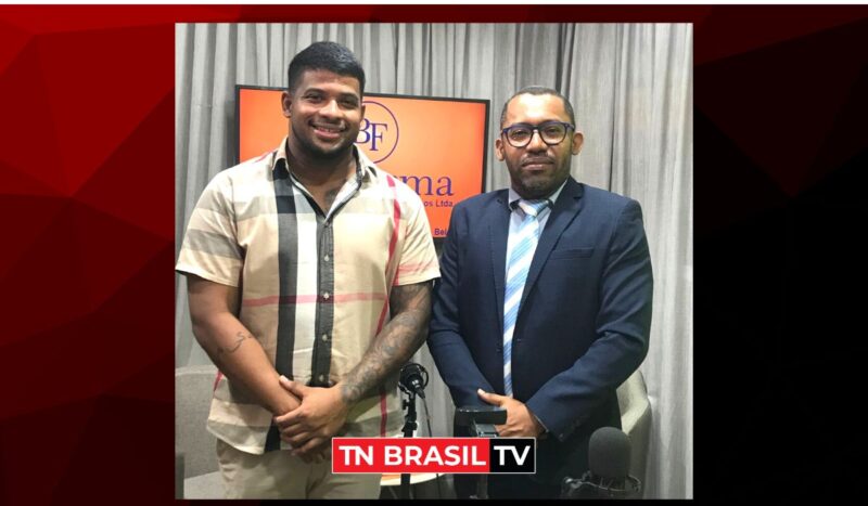 Vitor Magalhães afirma que Helder Barbalho é "..um governador incansável" em entrevista para o "Política e ETC"