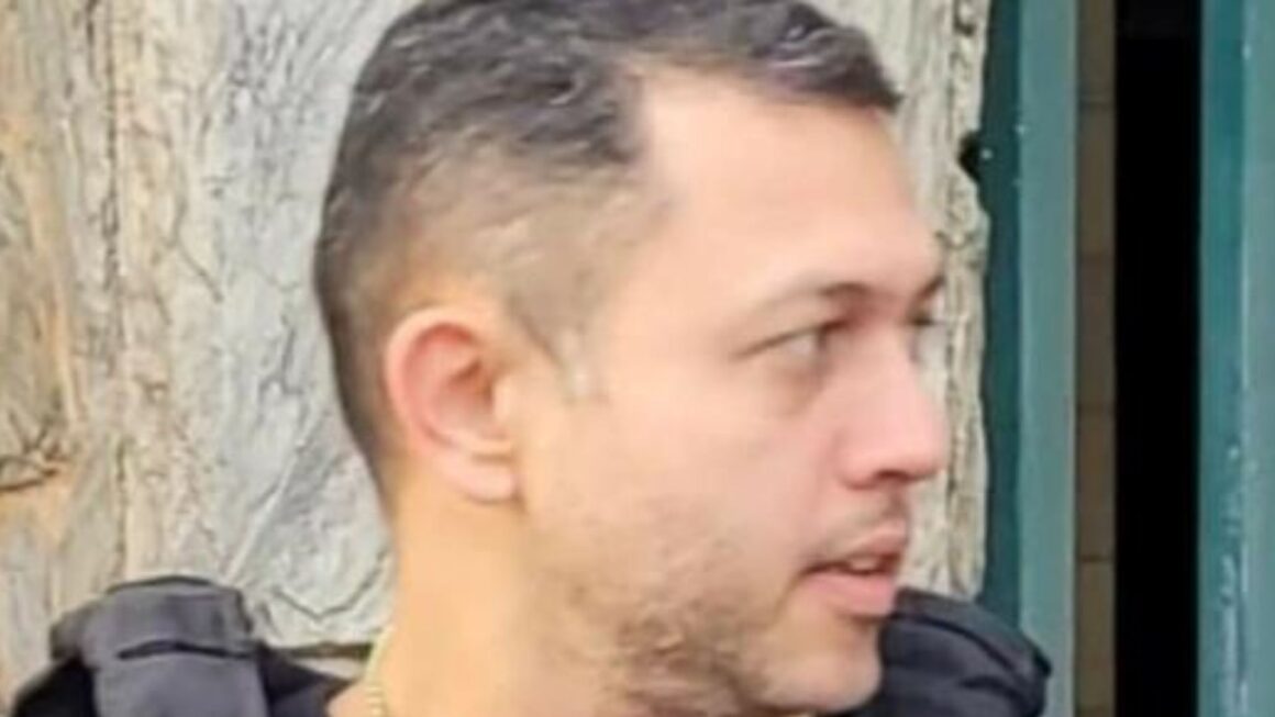 Delegado é encontrado morto em banheiro; polícia apura tiro acidental