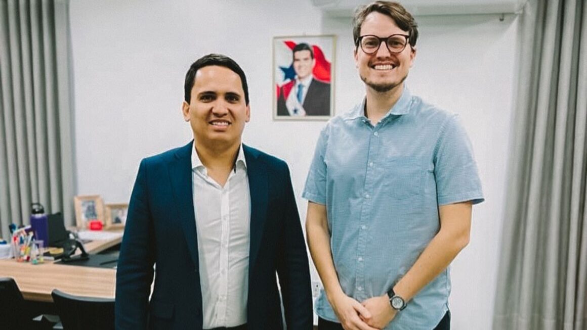Dirceu Ten Caten em encontro com o secretário Cássio Andrade debatem sobre a regulamentação do Projeto de Indicação nº 13/2021 de Incentivo ao Esporte