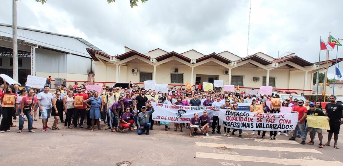 A Educação em Tailândia em luta pelo Piso, por condições de trabalho e contra o assédio