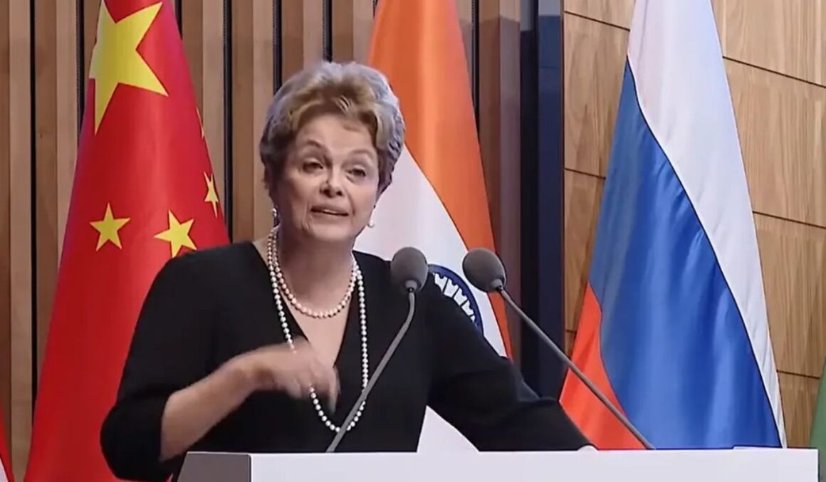 PT apresenta projeto na Câmara para anular impeachment de Dilma