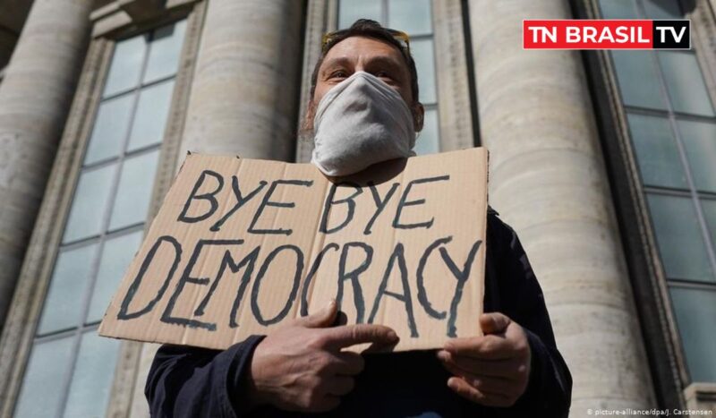 Bye, Bye, Democracia?