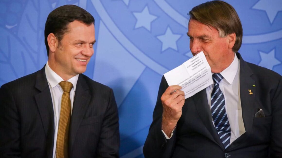 Governo Bolsonaro tinha mapa com locais para impedir votação em Lula