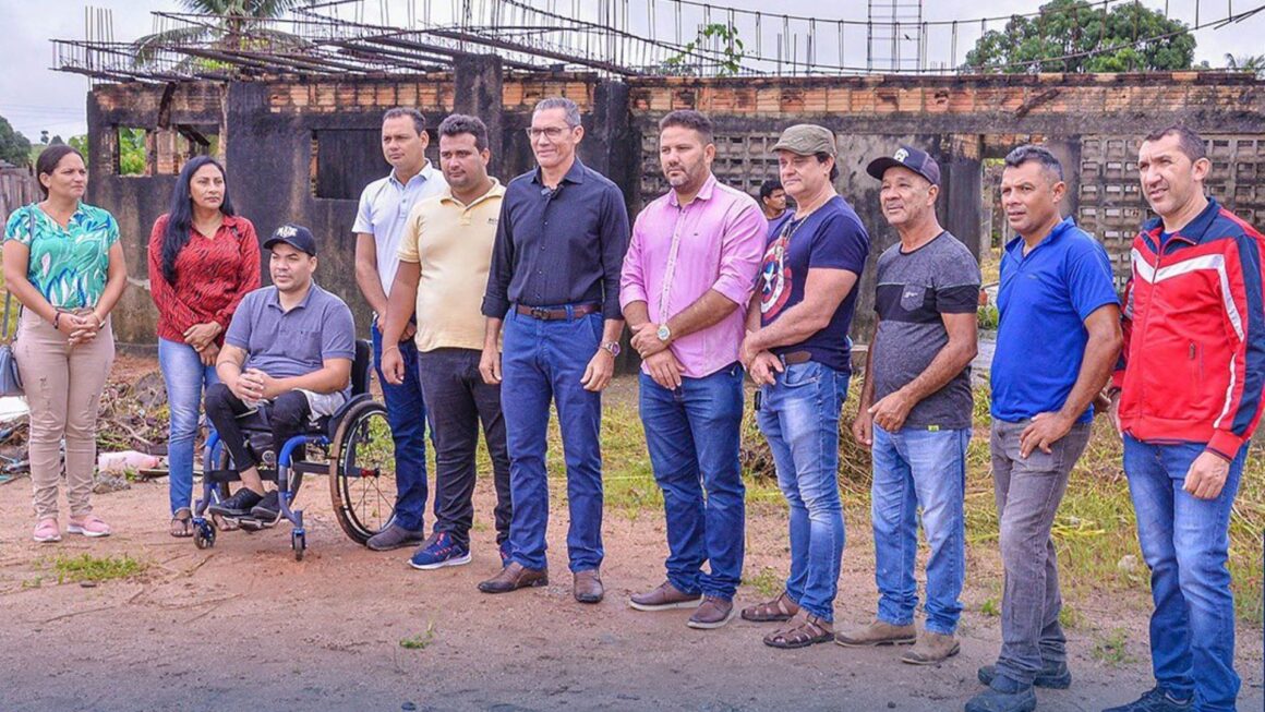 Prefeito Pr. Davi anuncia a retomada das obras da creche no bairro São Judas Tadeu, em Goianésia