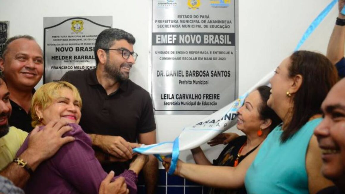 Prefeito Daniel Santos entrega Escola Municipal de Ensino Fundamental Novo Brasil totalmente revitalizada aos moradores do Coqueiro