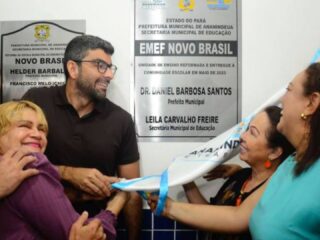 Prefeito Daniel Santos entrega Escola Municipal de Ensino Fundamental Novo Brasil totalmente revitalizada aos moradores do Coqueiro