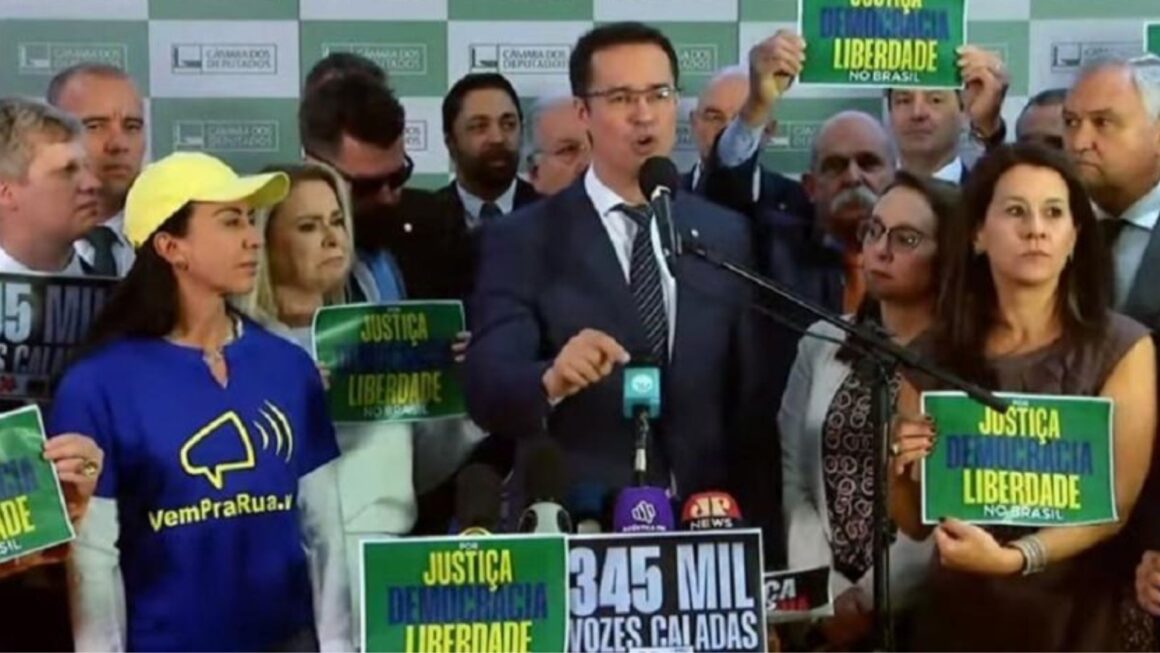 STF mantém indenização de R$ 75 mil de Deltan a Lula no caso do PowerPoint