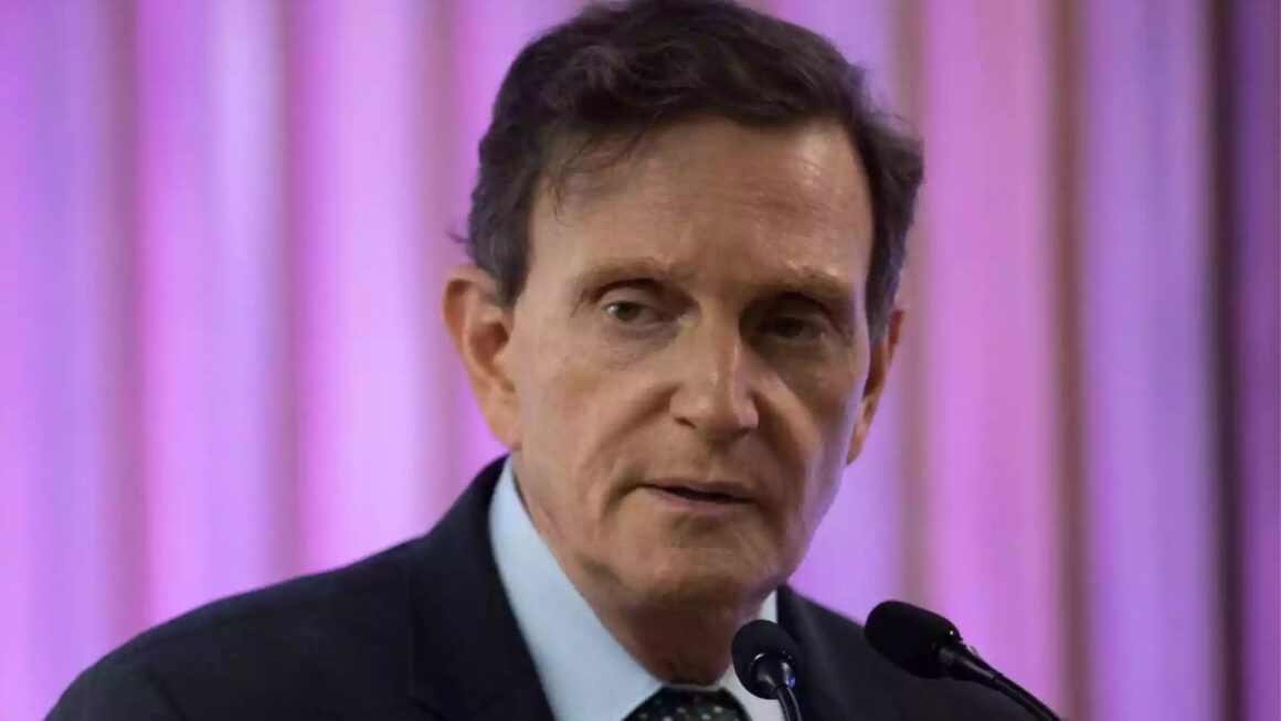 Justiça Eleitoral cassa mandato de Crivella e o torna inelegível