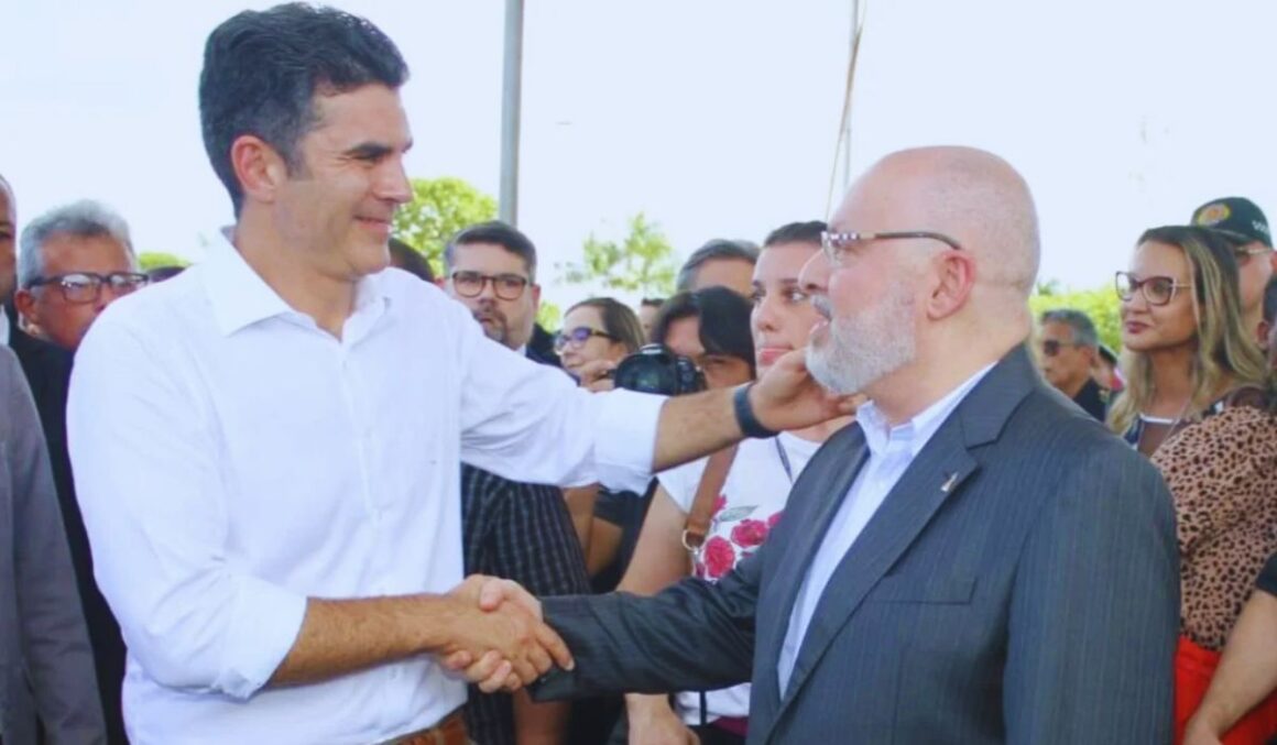 Helder sanciona a lei da revisão salarial dos servidores do MPPA