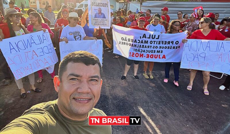 Em evento com Lula em Abaetetuba profissionais da educação de Tailândia protestam contra o prefeito de Tailândia com cartaz "PROCURADO"