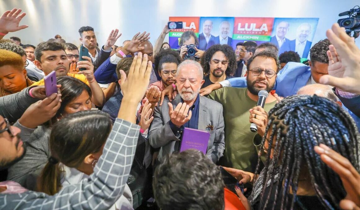 Aprovação de Lula cresce entre evangélicos, diz Quaest
