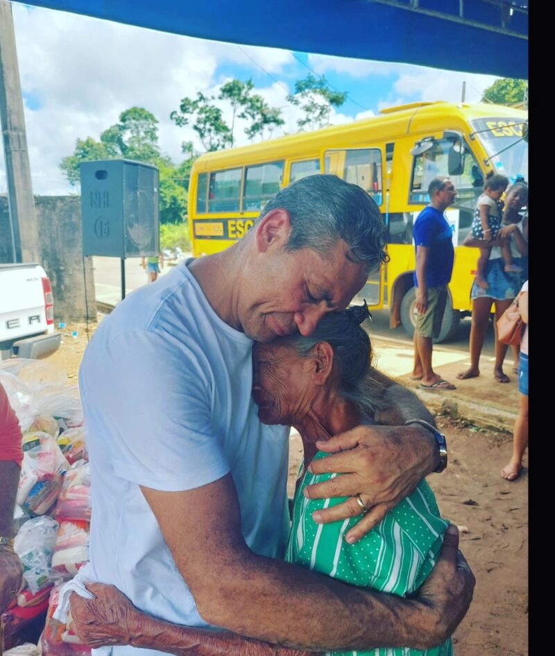 Pastor Davi e o povo