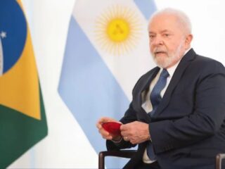 Lula assume Mercosul com missão de evitar saída do Uruguai